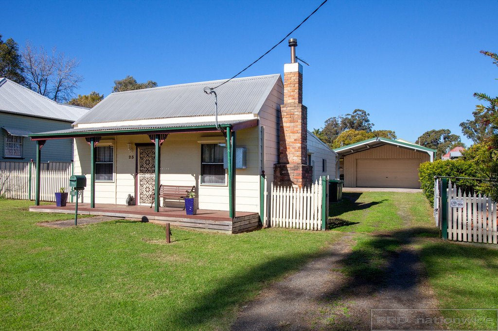 23 Hunter St  GRETA 24