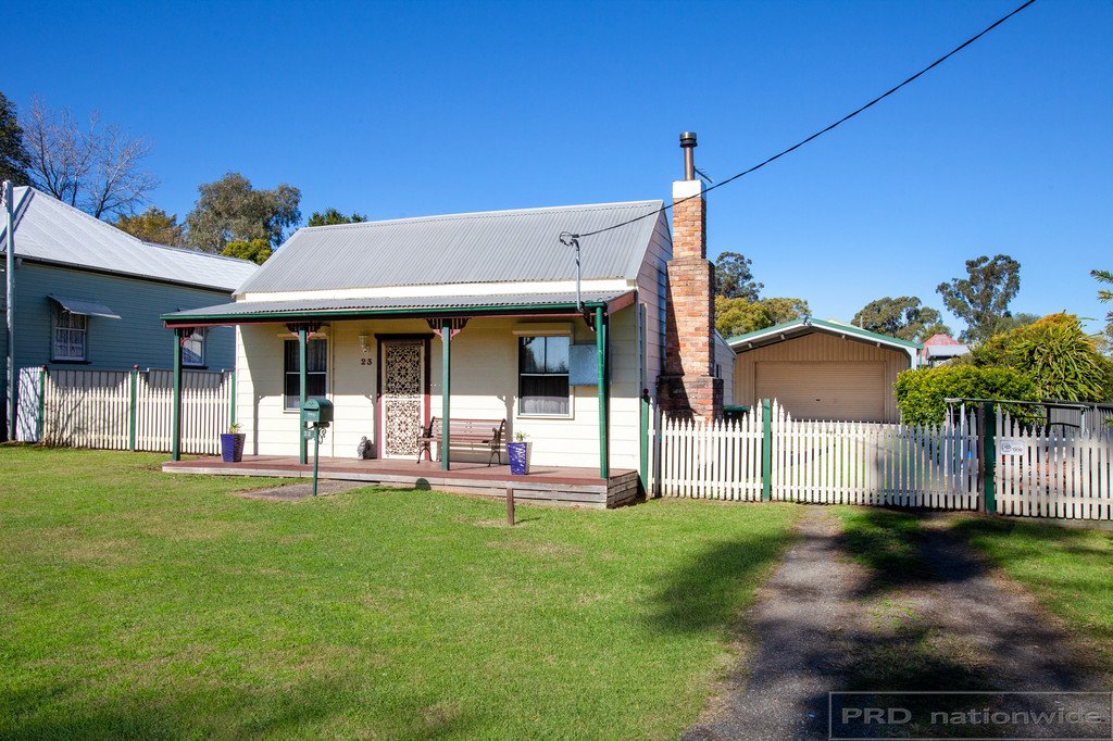 23 Hunter St  GRETA 25