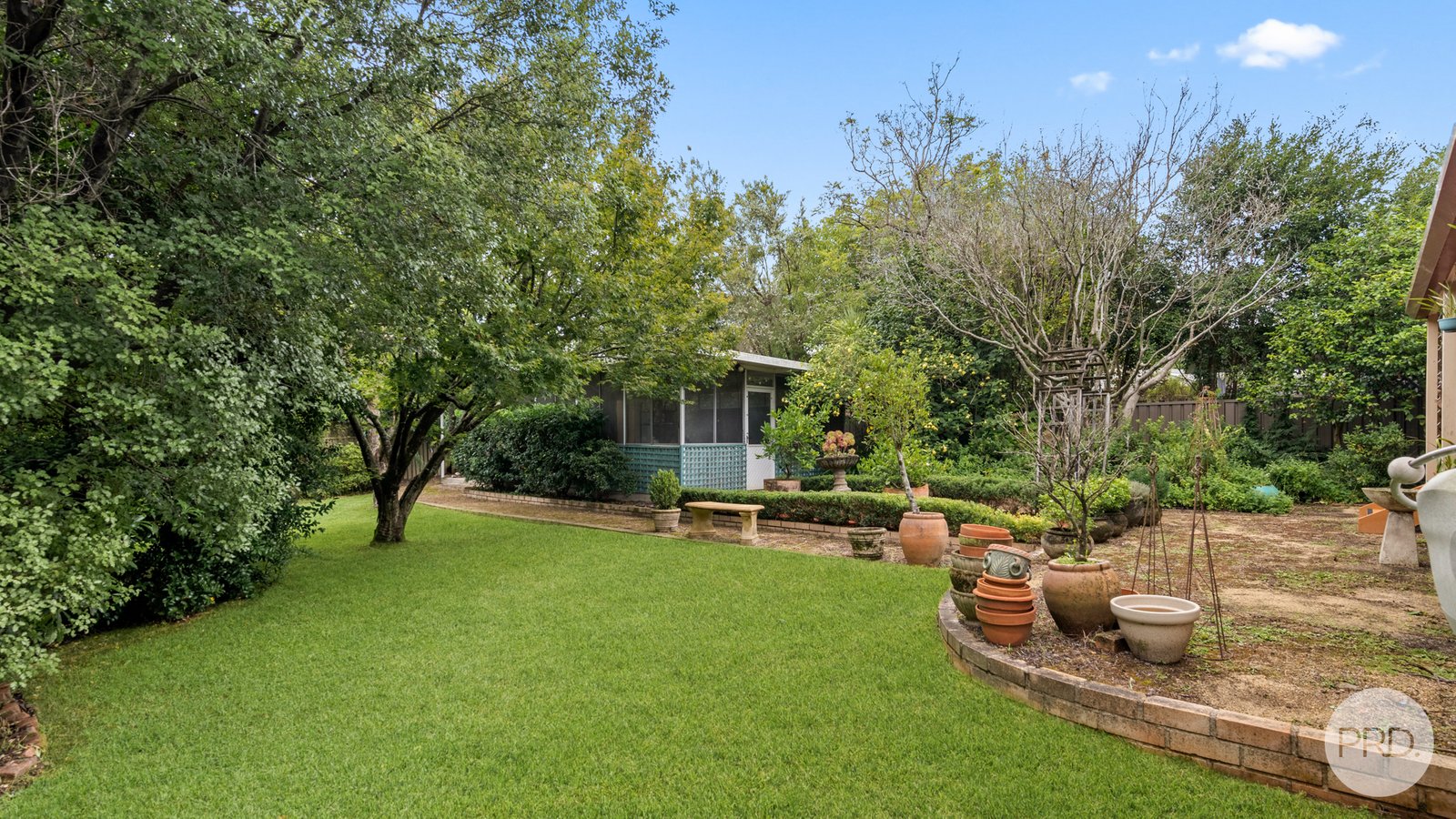 23 Huntley Grange Road SPRINGWOOD 12