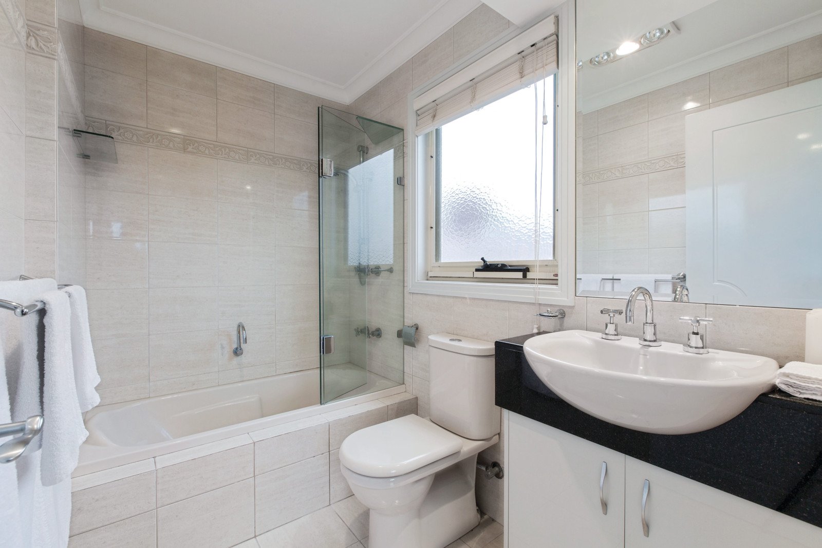 23 James Avenue, Kew, VIC