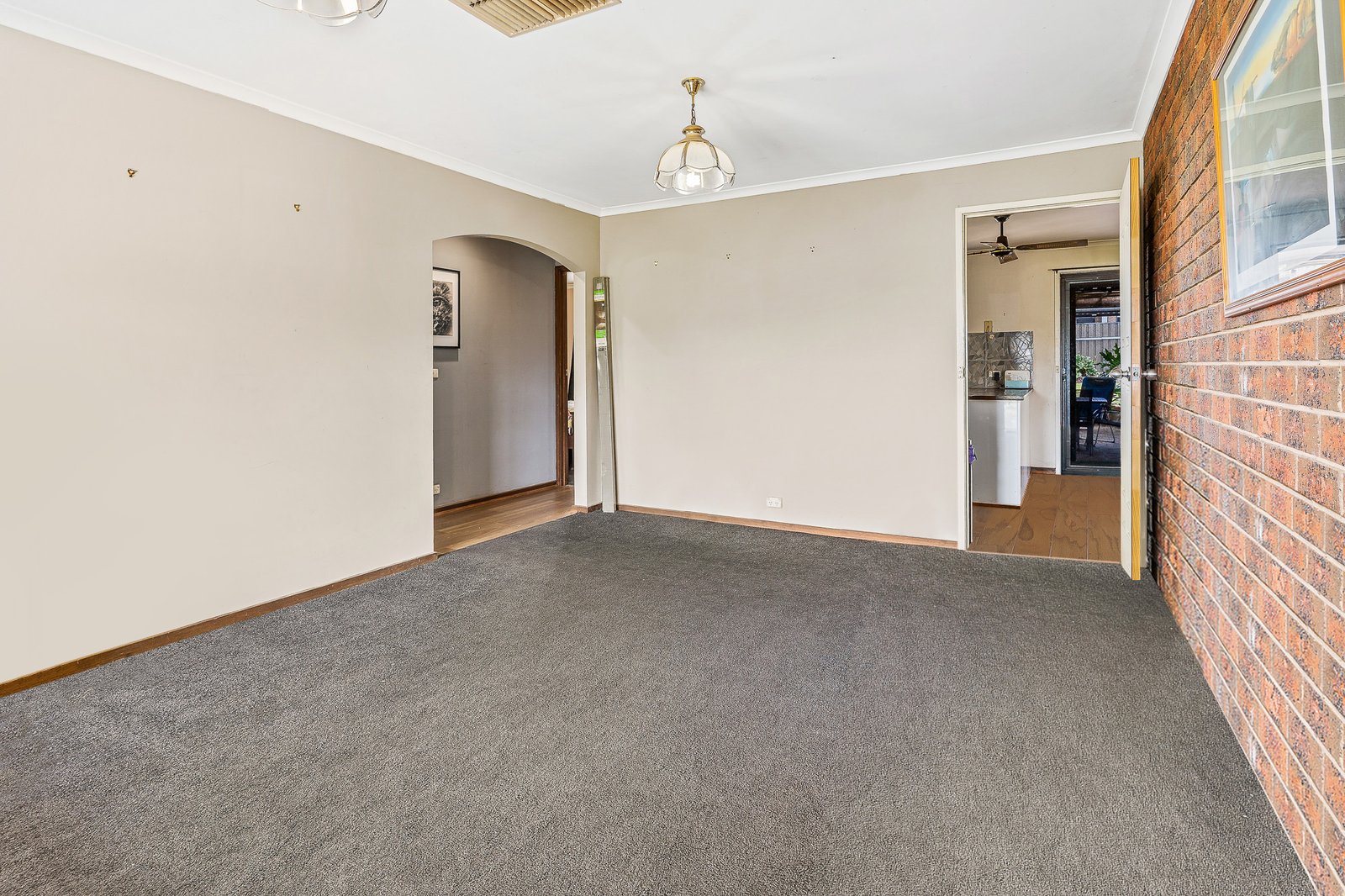 23 John Street KANGAROO FLAT 9