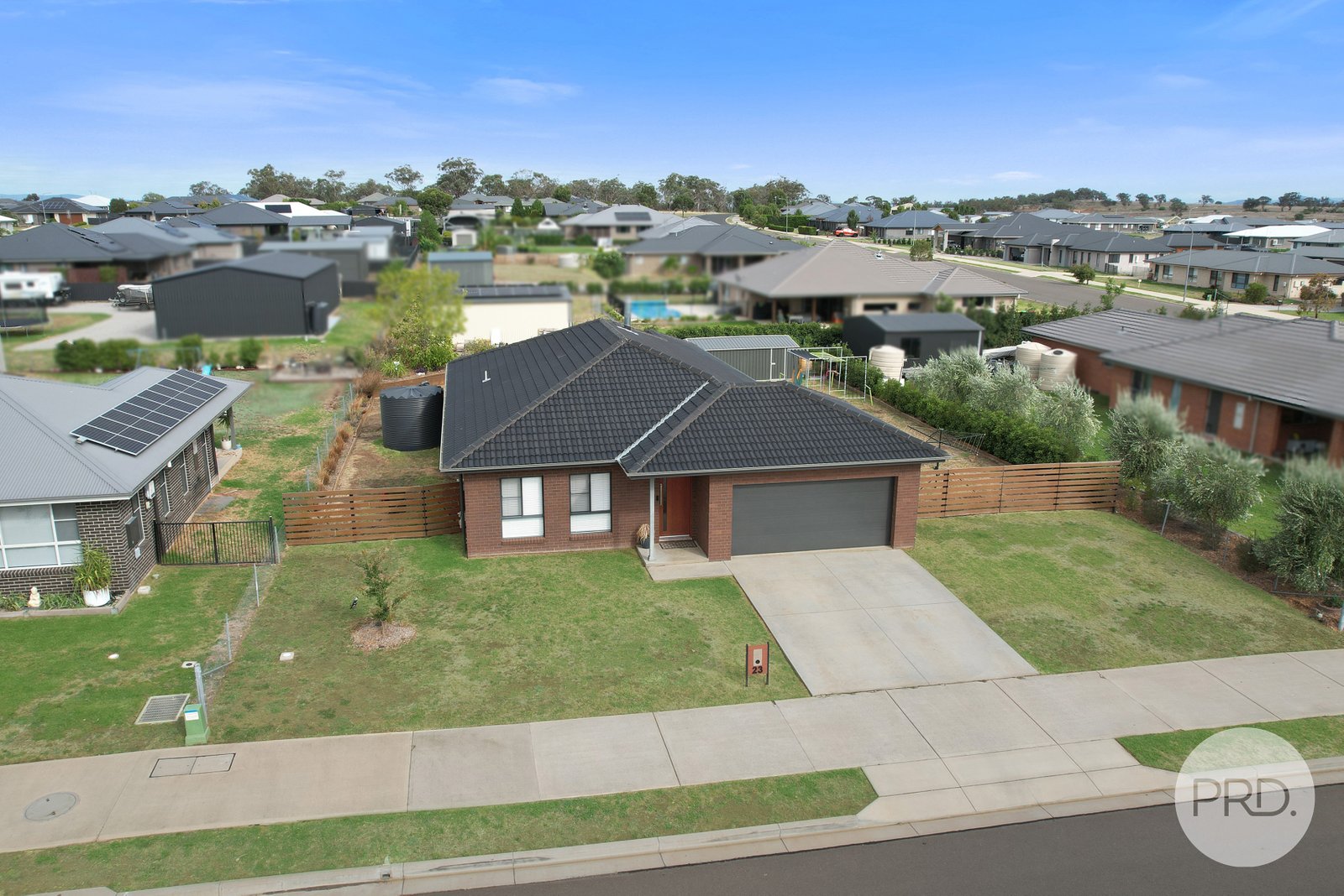 23 Jubata Drive TAMWORTH 3