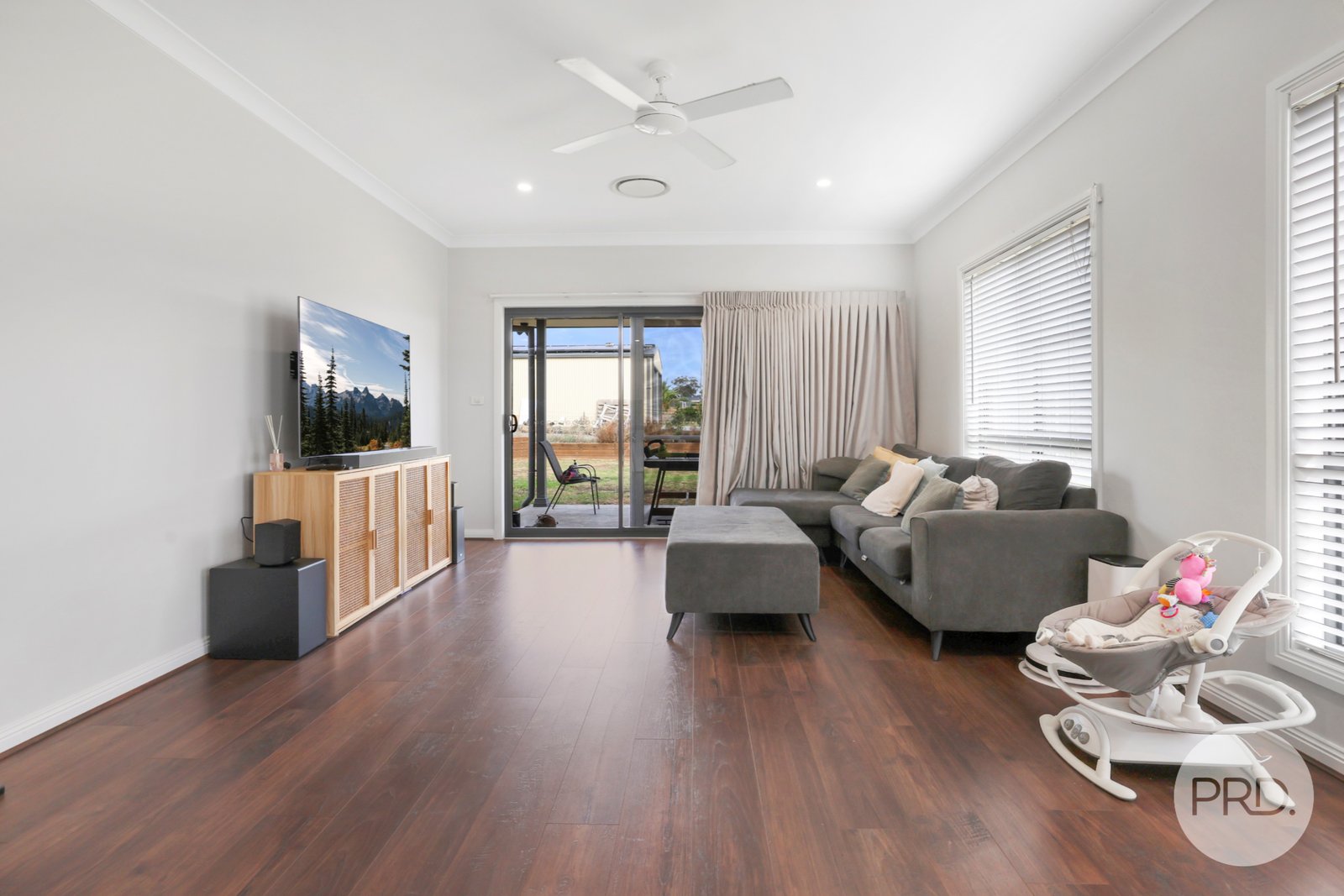 23 Jubata Drive TAMWORTH 12