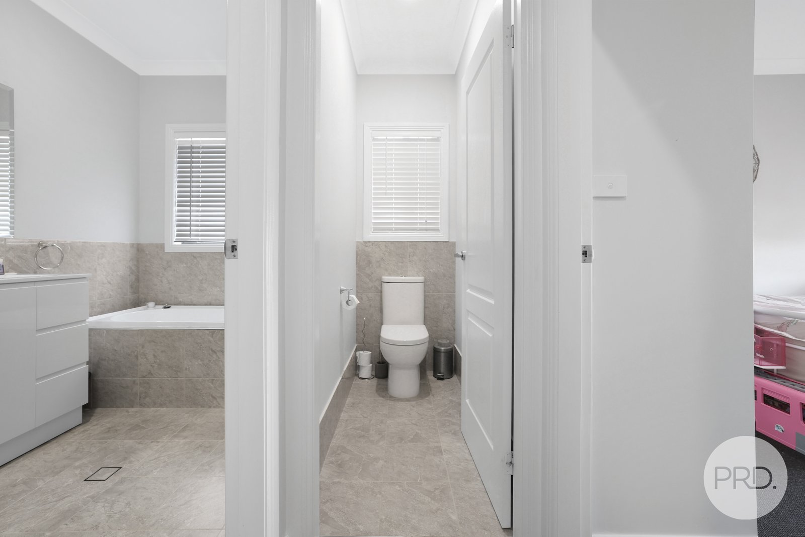 23 Jubata Drive TAMWORTH 15