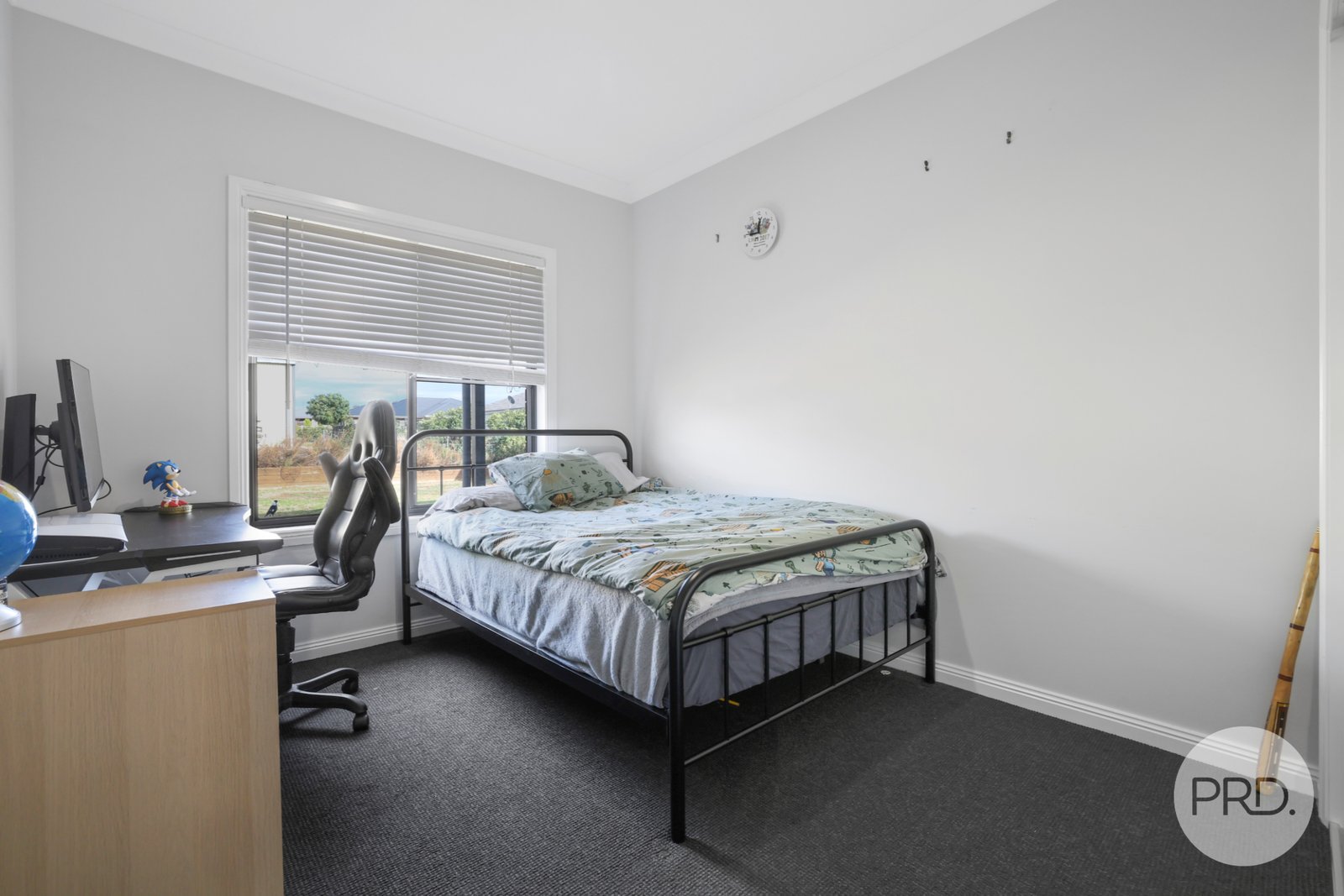 23 Jubata Drive TAMWORTH 18