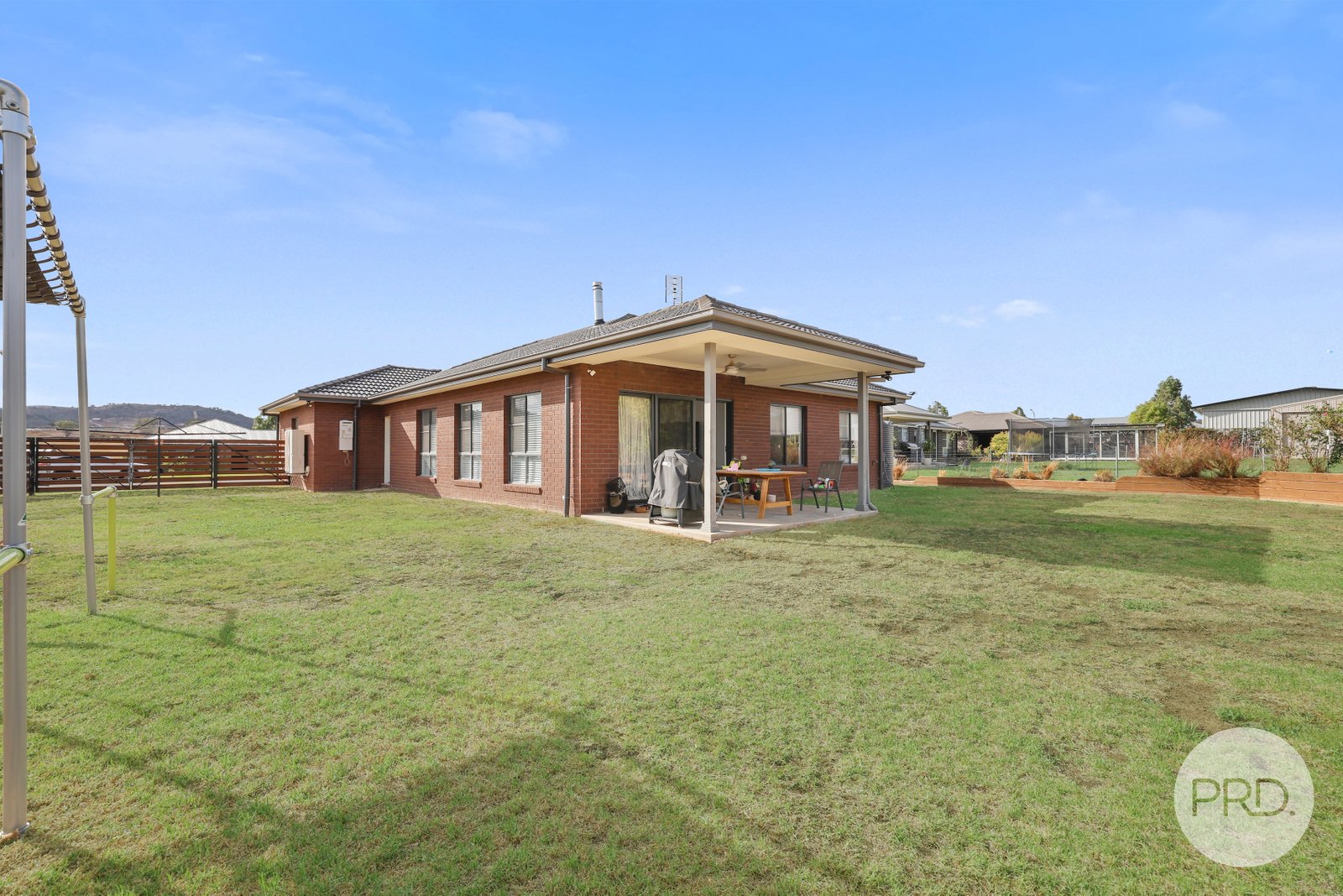 23 Jubata Drive TAMWORTH 21