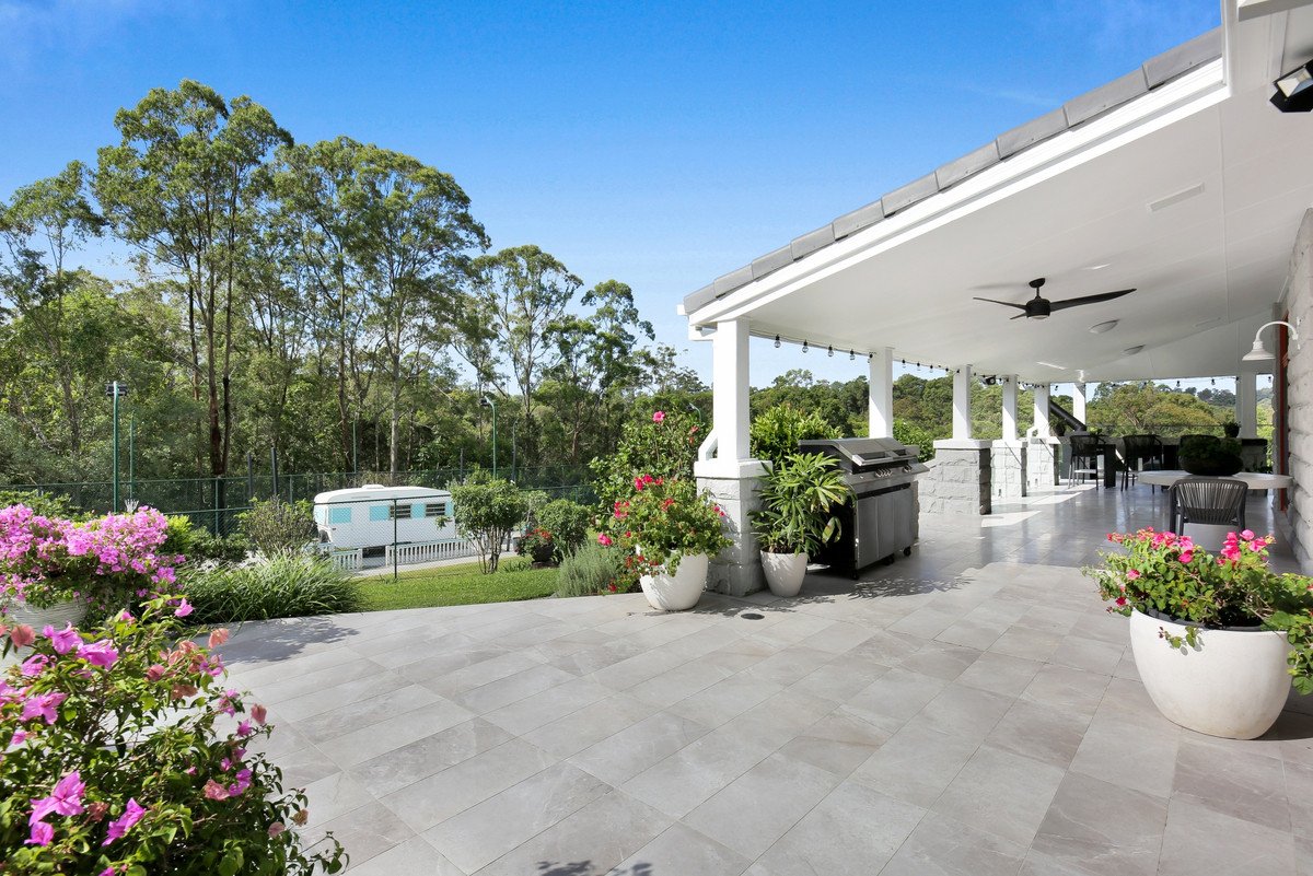 23 Julie Way Mudgeeraba 17