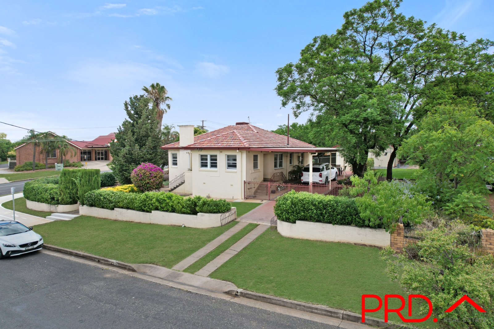 23 Kent Street TAMWORTH 3