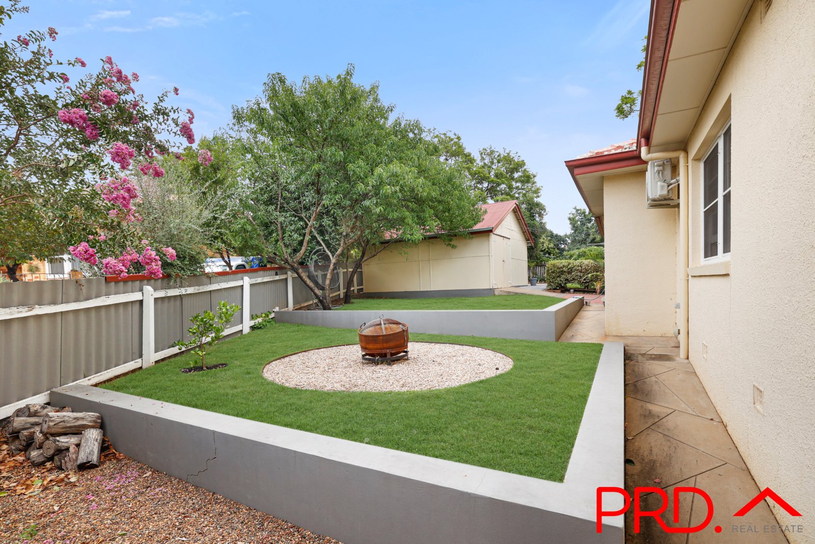 23 Kent Street TAMWORTH 12