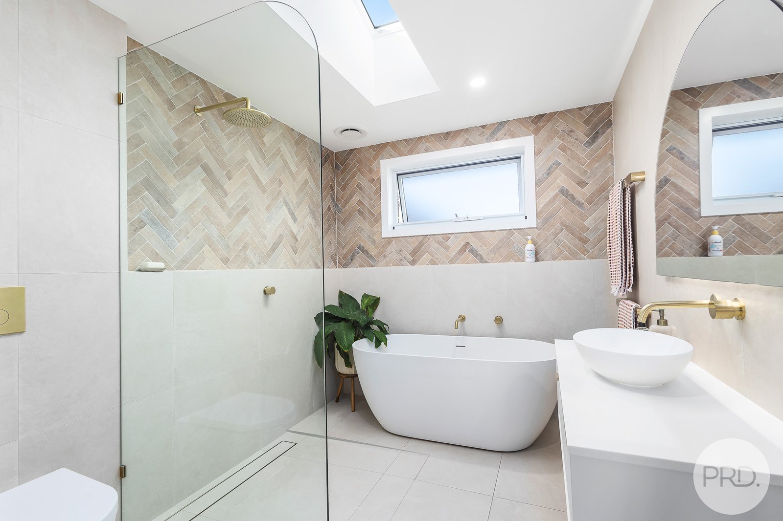 23 Kerrigan Street NELSON BAY 16