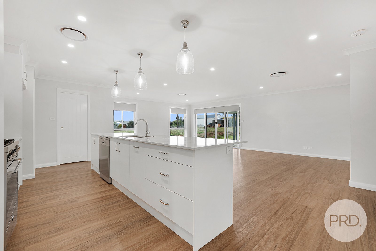 23 Kestral Street TAMWORTH 9