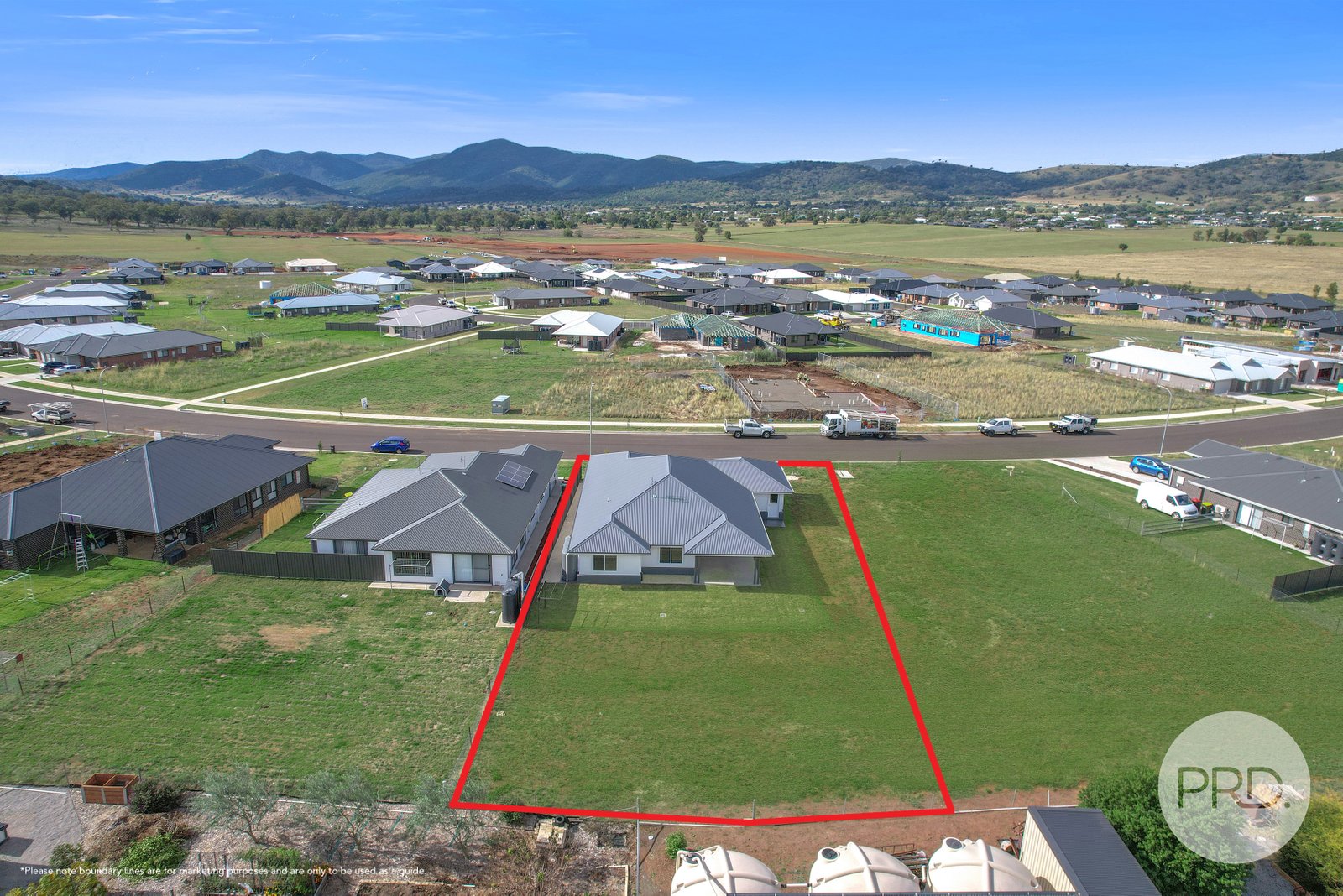 23 Kestral Street TAMWORTH 24