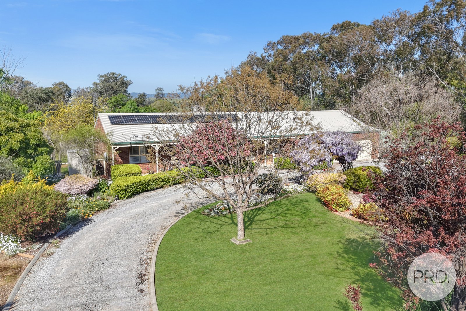 23 Kingswood Drive TAMWORTH 5