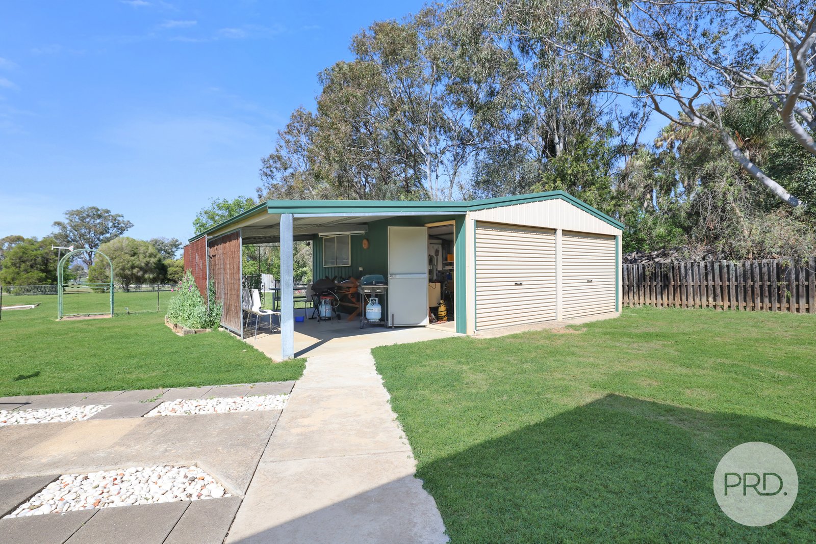 23 Kingswood Drive TAMWORTH 24