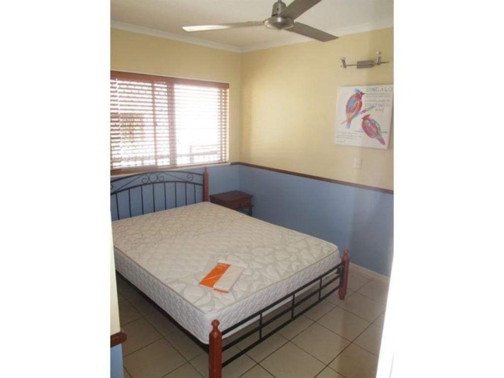 2/3 Lamond Street AIRLIE BEACH 4