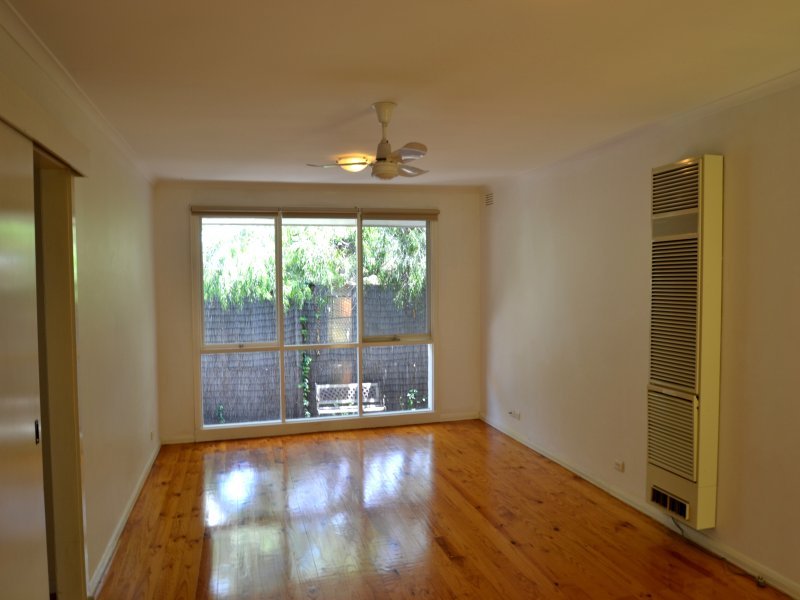 Gallery: 2/3 Latrobe Street