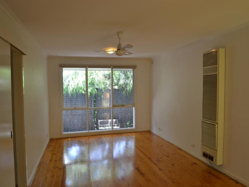 Gallery: 2/3 Latrobe Street