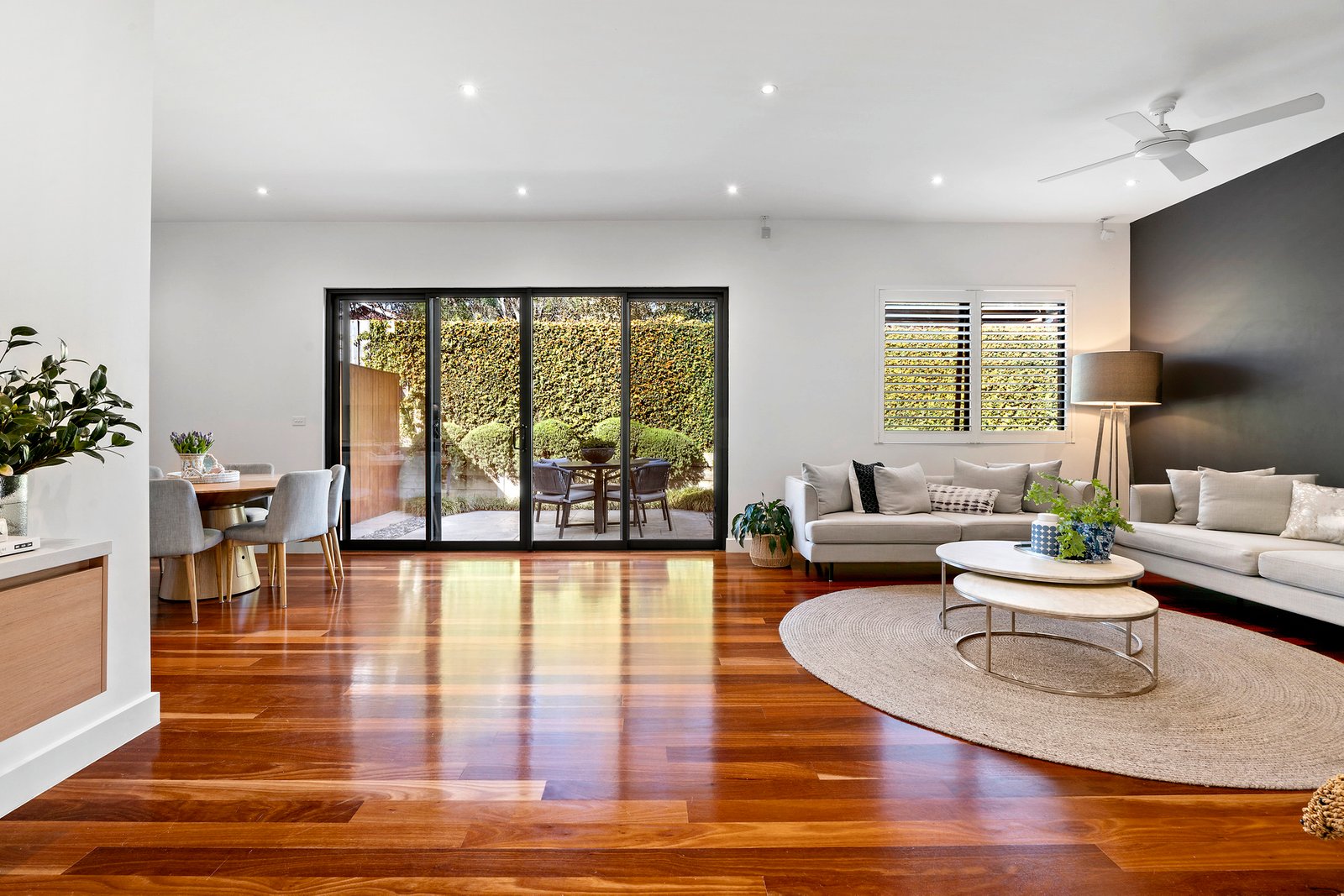 Real Estate and Property in 2/3 Laura Street, Caulfield South, VIC