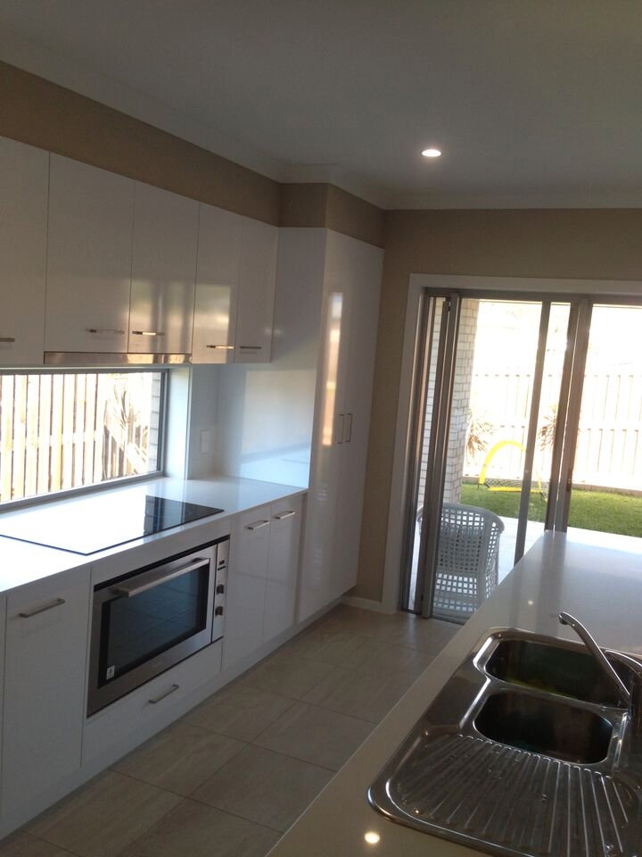 23 LENTHALL Street BOYNE ISLAND 14