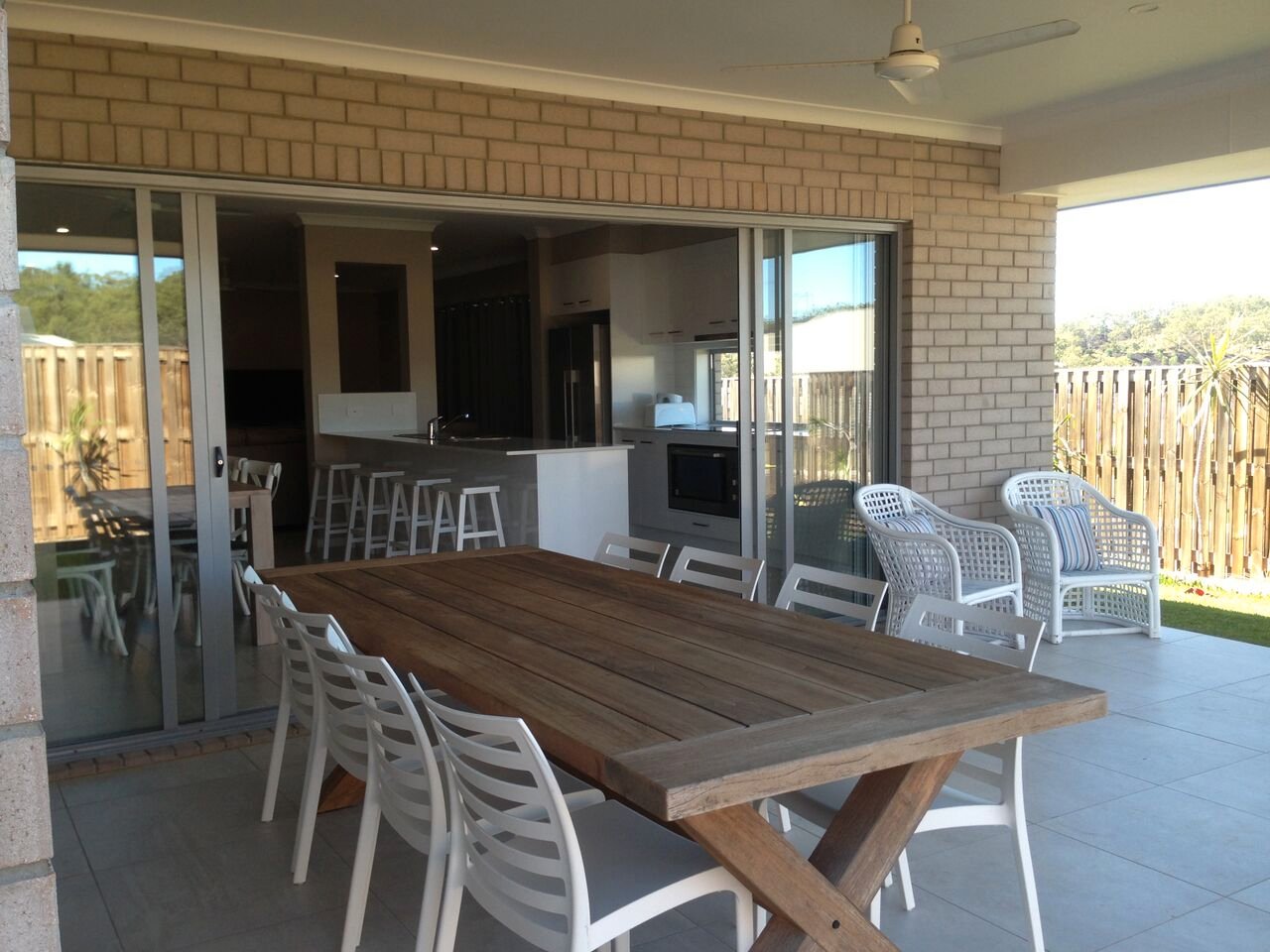 23 LENTHALL Street BOYNE ISLAND 10