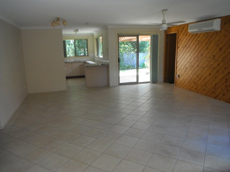 2/3 Lesley Close COFFS HARBOUR 2