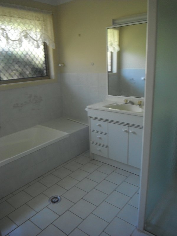 2/3 Lesley Close COFFS HARBOUR 7