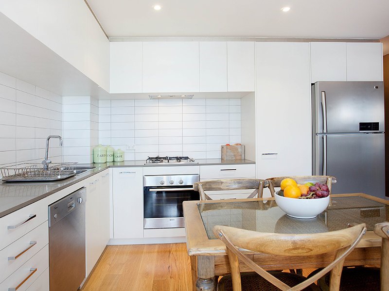 Gallery: 2/3 Liardet Street