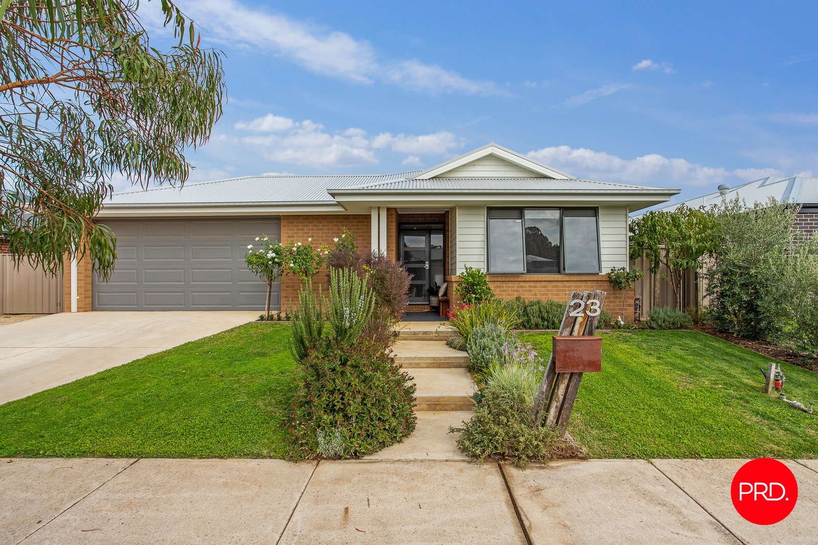 23 Limousin Court ASCOT 1