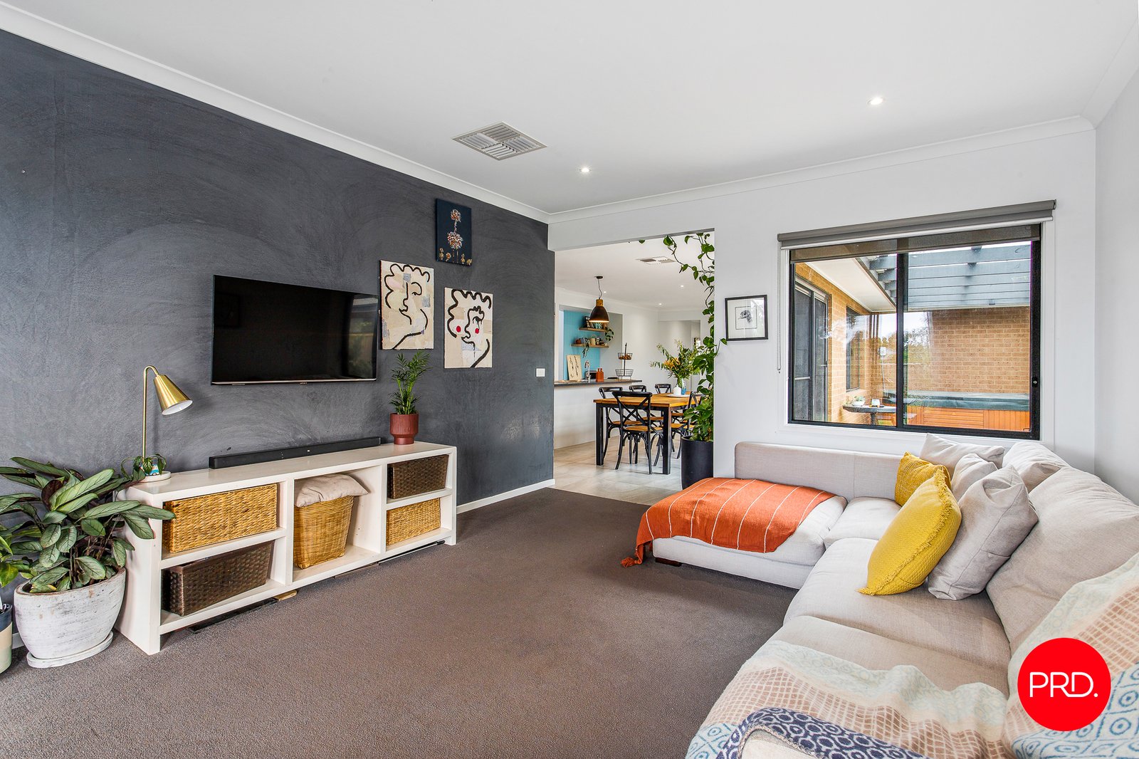 23 Limousin Court ASCOT 7