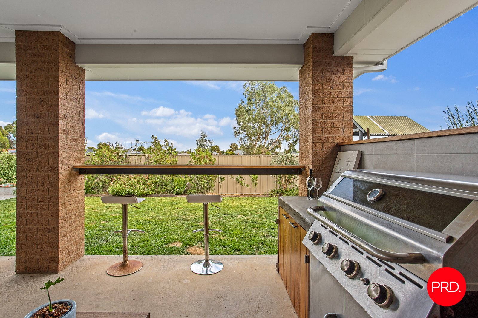 23 Limousin Court ASCOT 32