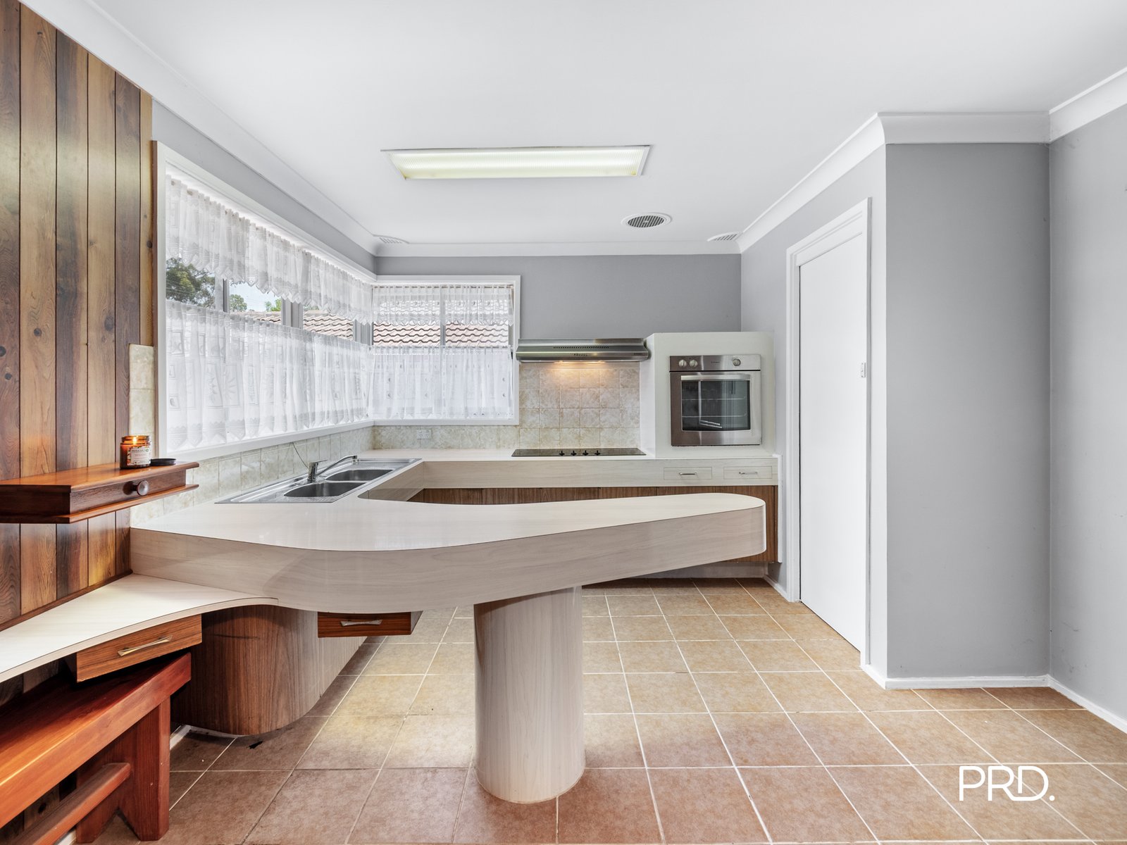 23 Lincoln Drive CAMBRIDGE PARK 5