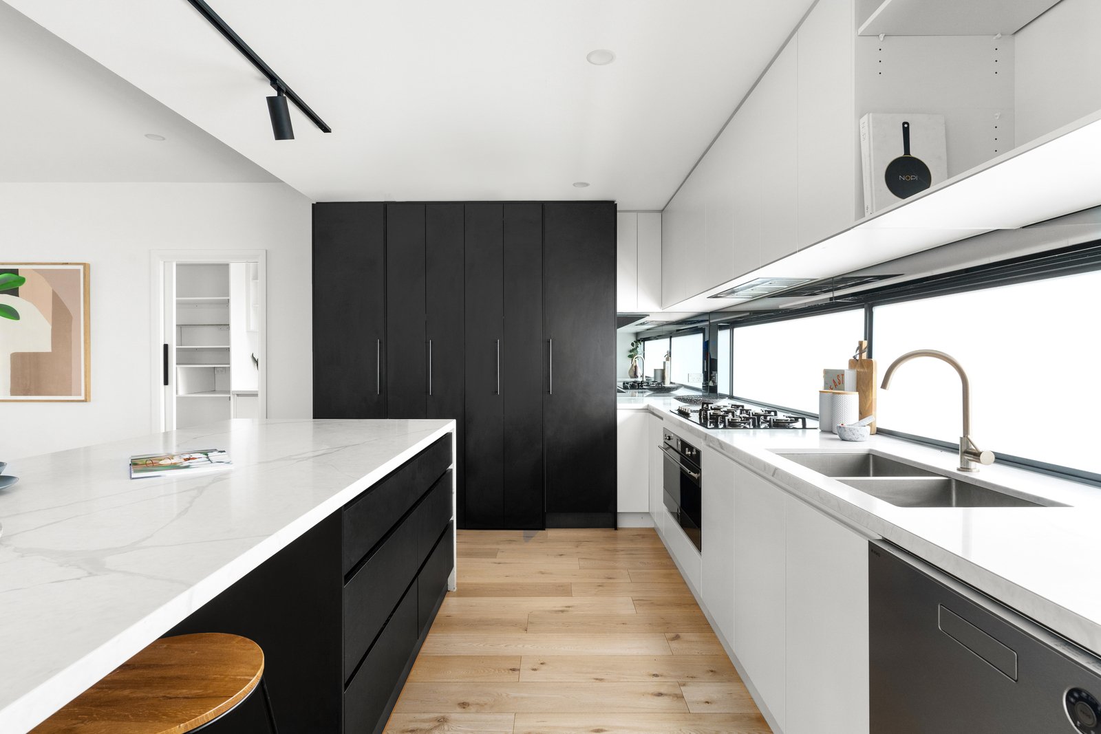 Real Estate and Property in 2/3 Lorna Avenue, Northcote, VIC