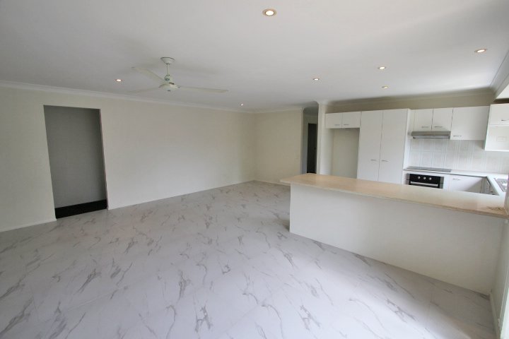 23 Lucille Ball Place PARKWOOD 4