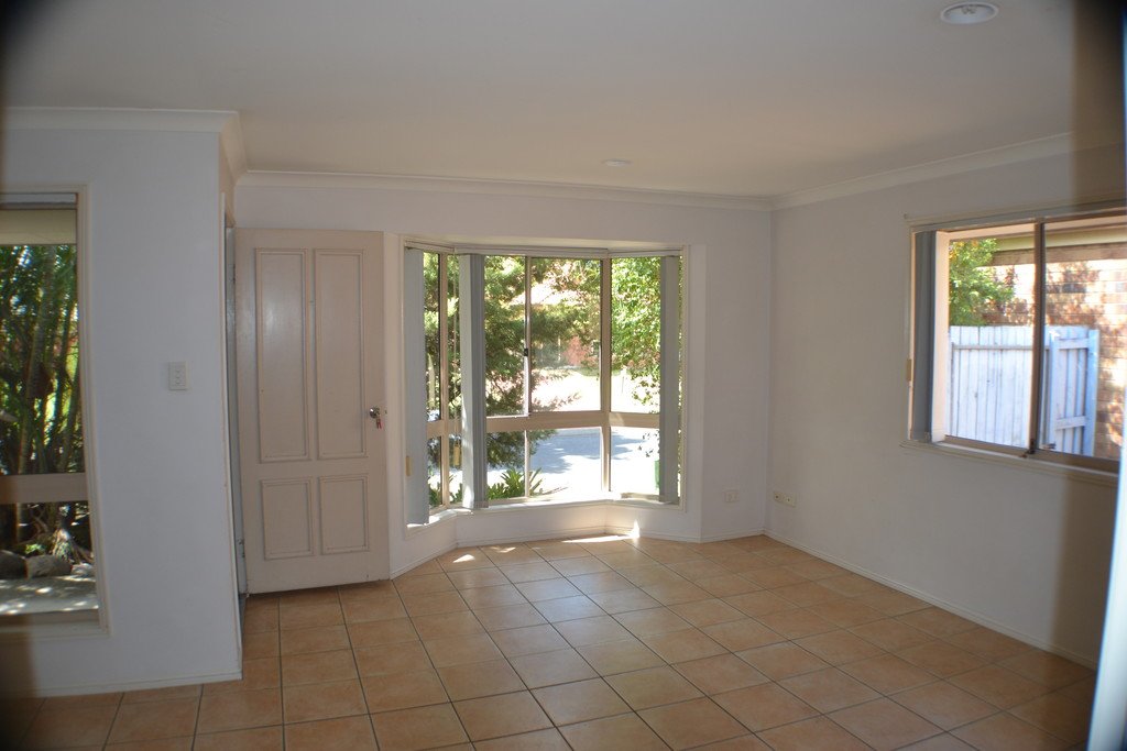 23 Manitoba Place WAVELL HEIGHTS 3