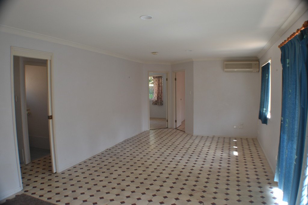 23 Manitoba Place WAVELL HEIGHTS 4