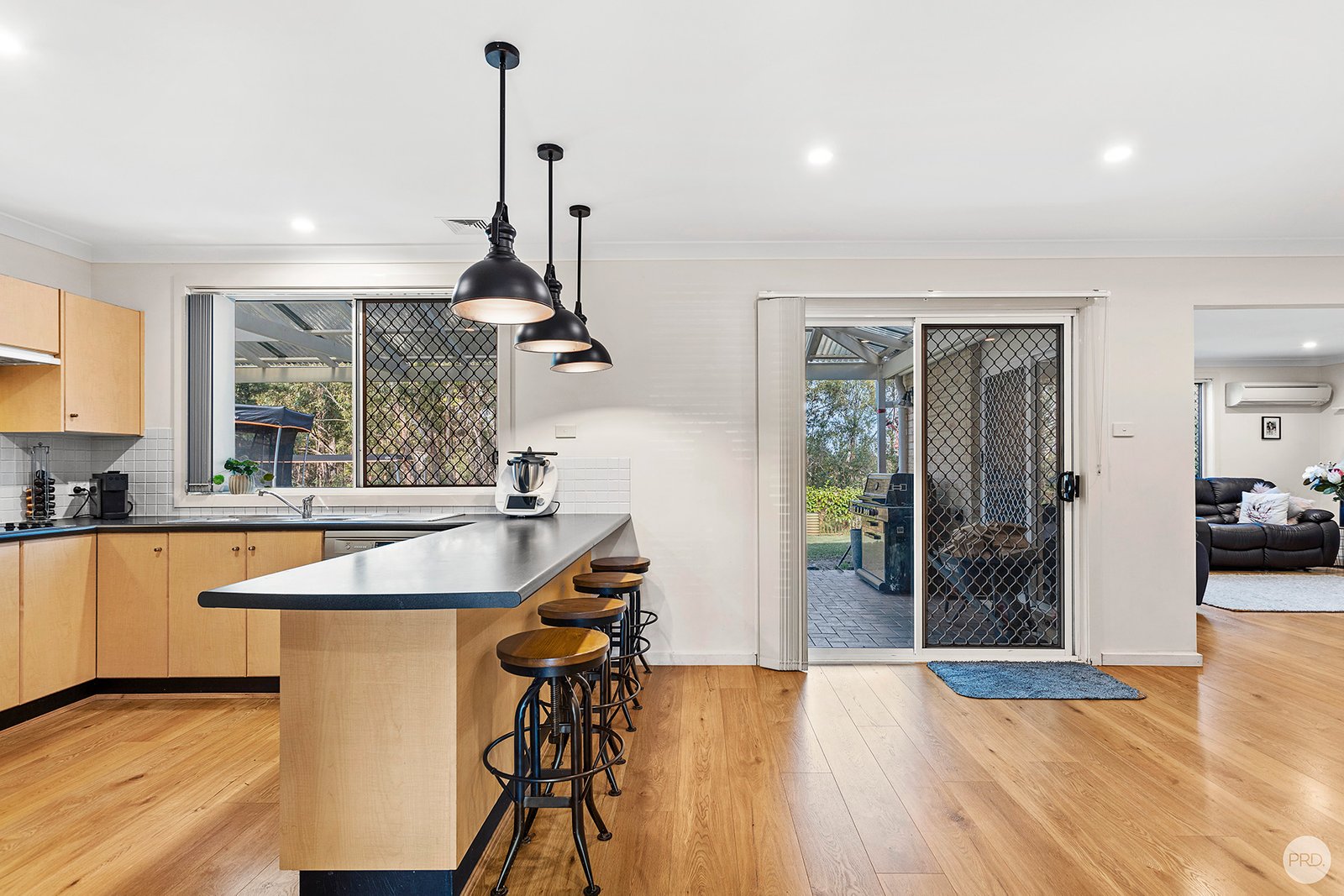 23 Mariner Crescent,  SALAMANDER BAY 5