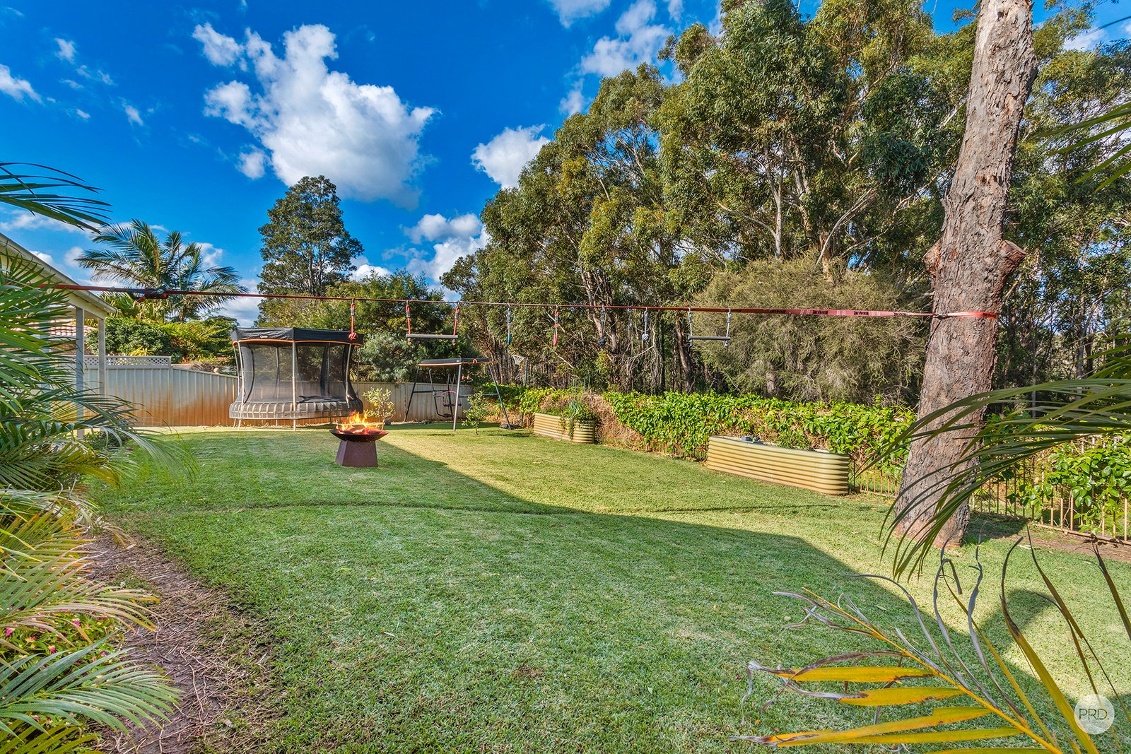 23 Mariner Crescent,  SALAMANDER BAY 13