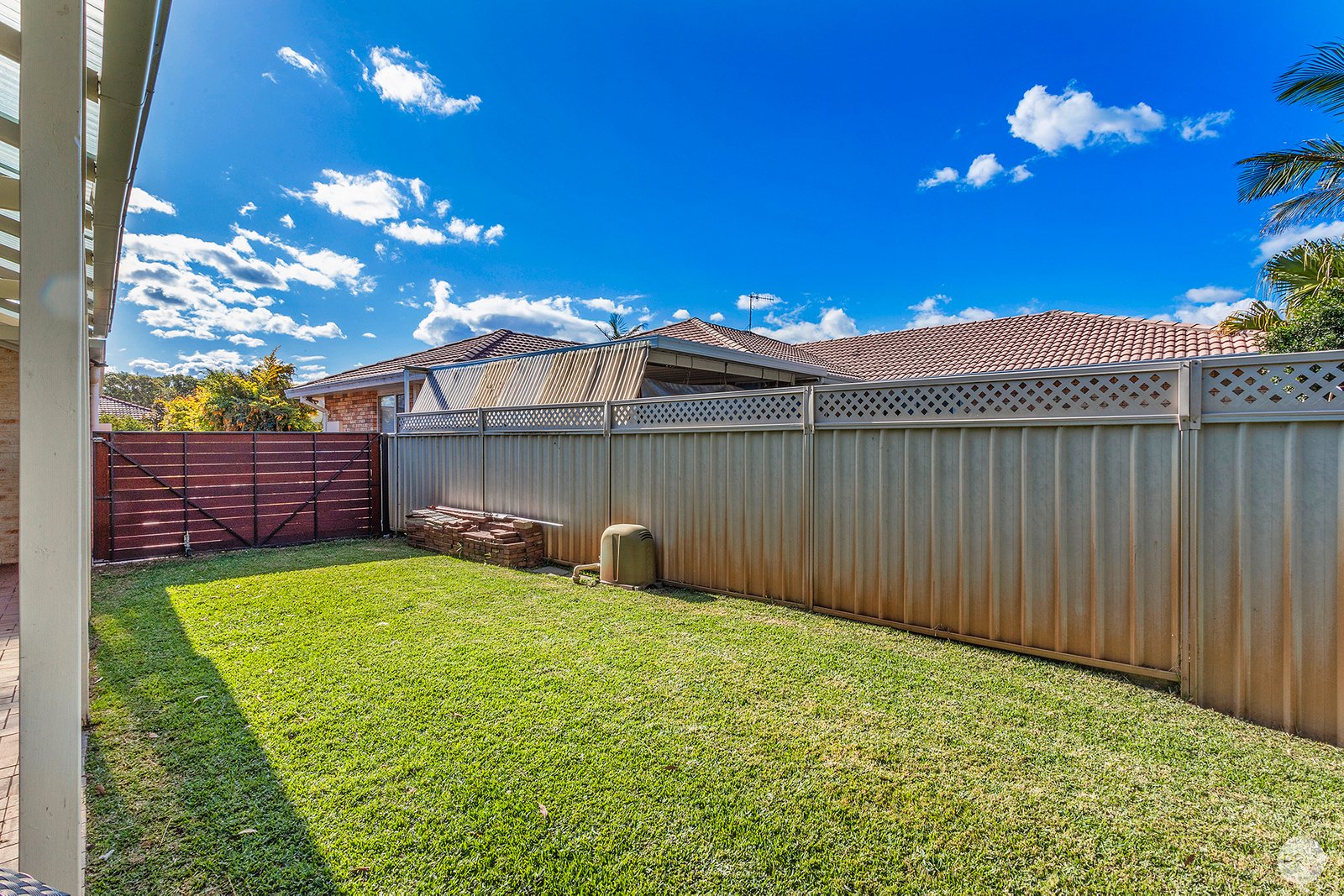 23 Mariner Crescent,  SALAMANDER BAY 20