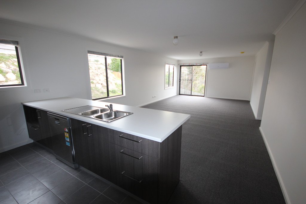 23 McGill Rise CLAREMONT 2