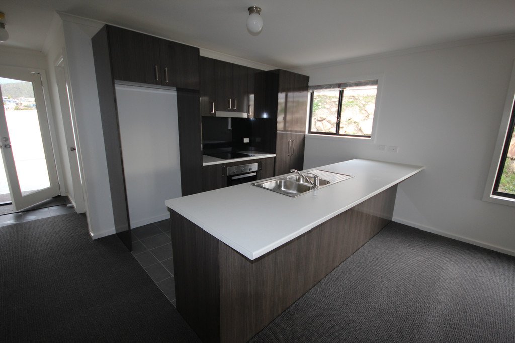 23 McGill Rise CLAREMONT 3