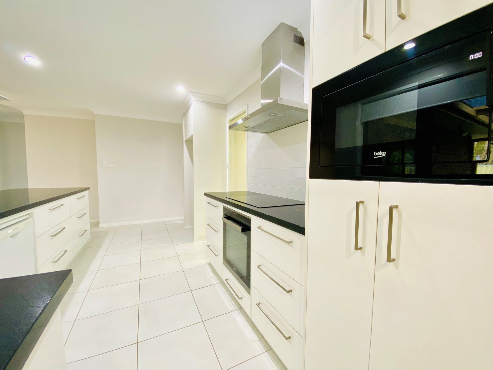 23 Melissa Avenue TAMWORTH 3