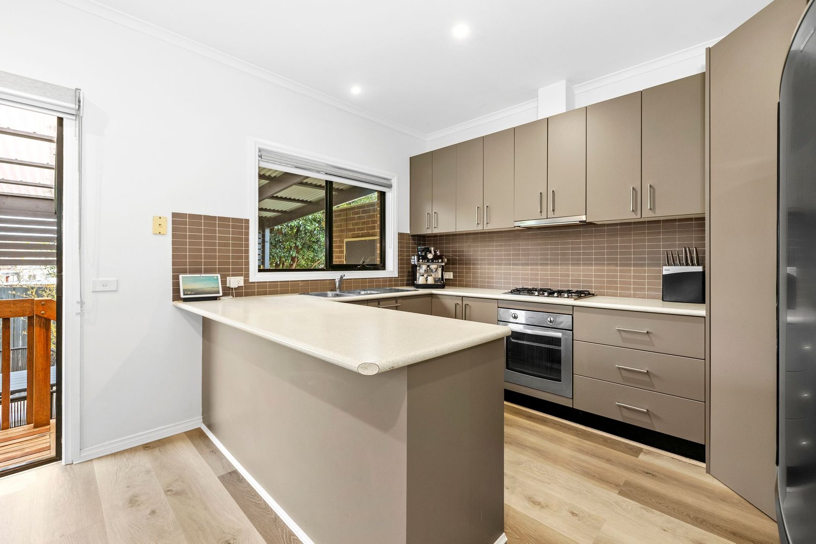 Gallery: 2/3 Mitchell Avenue