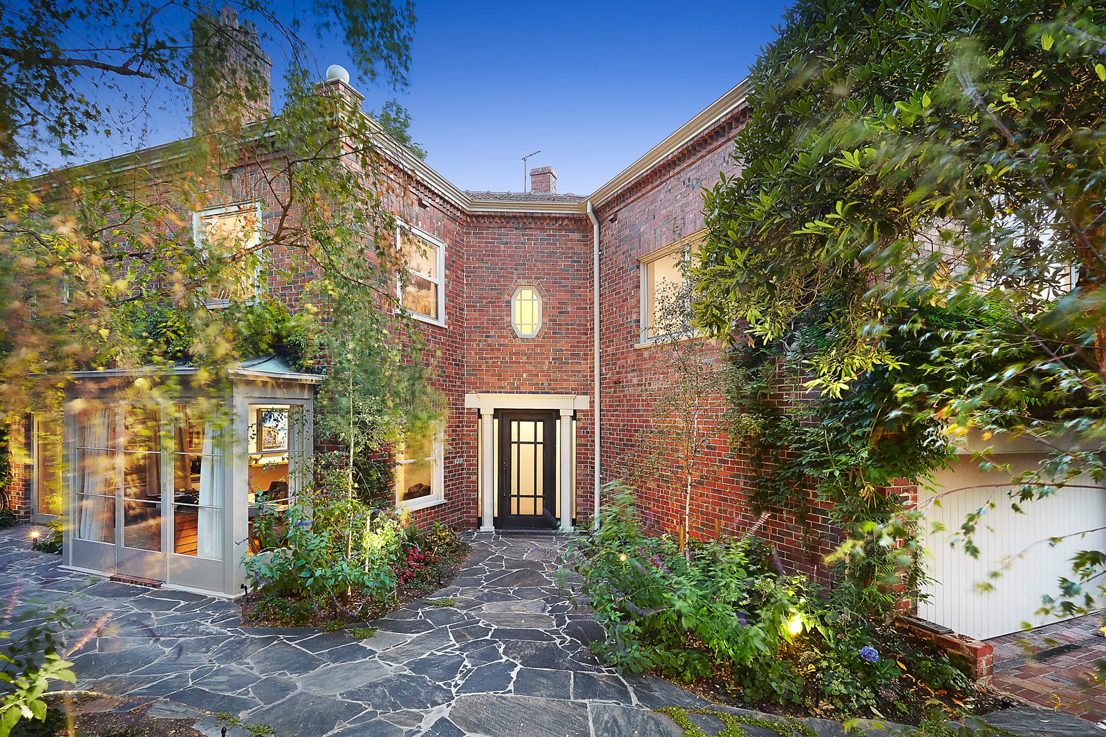 Real Estate and Property in 23 Montalto Avenue, Toorak, VIC