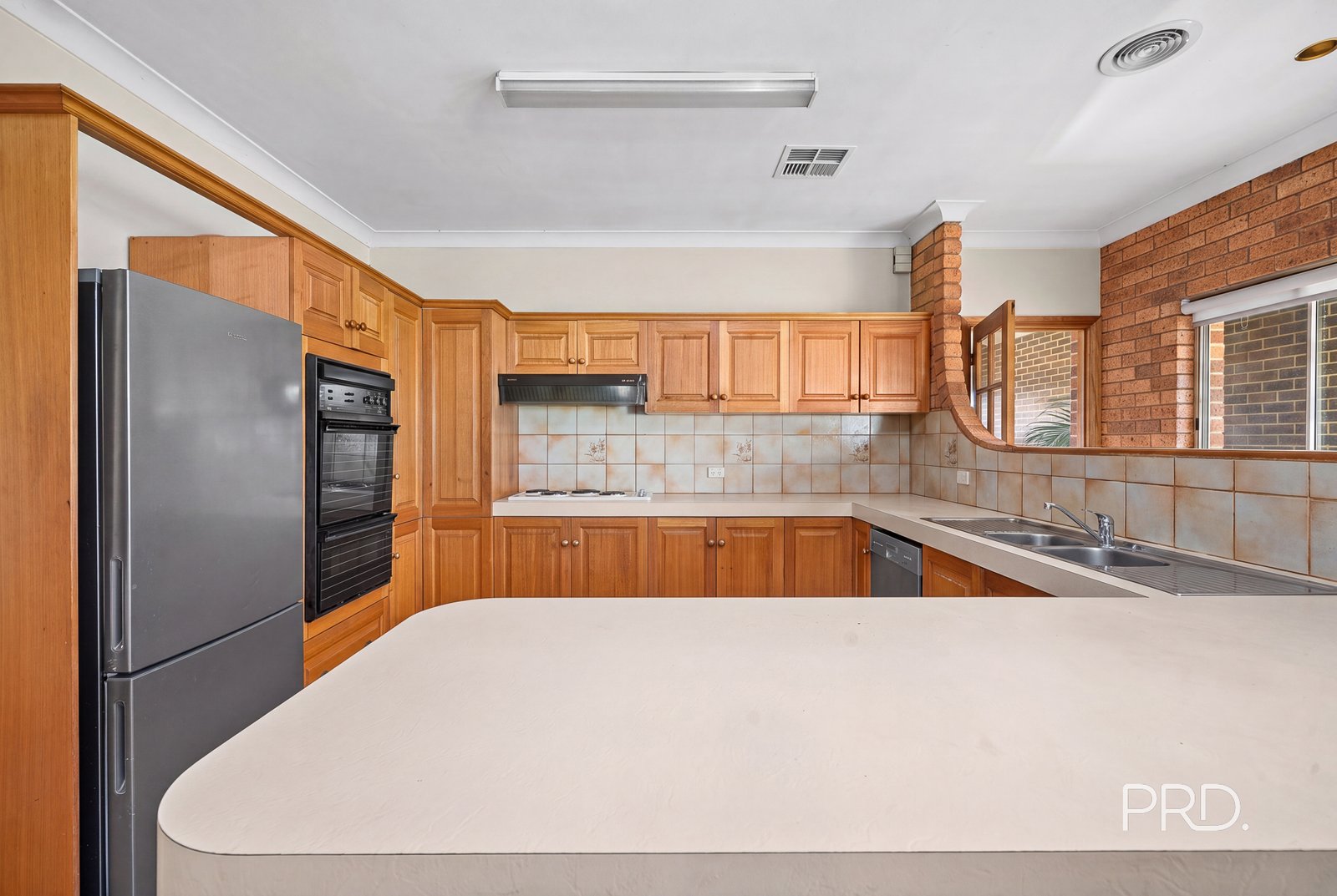 23 Myall Cres  LAKE ALBERT 8