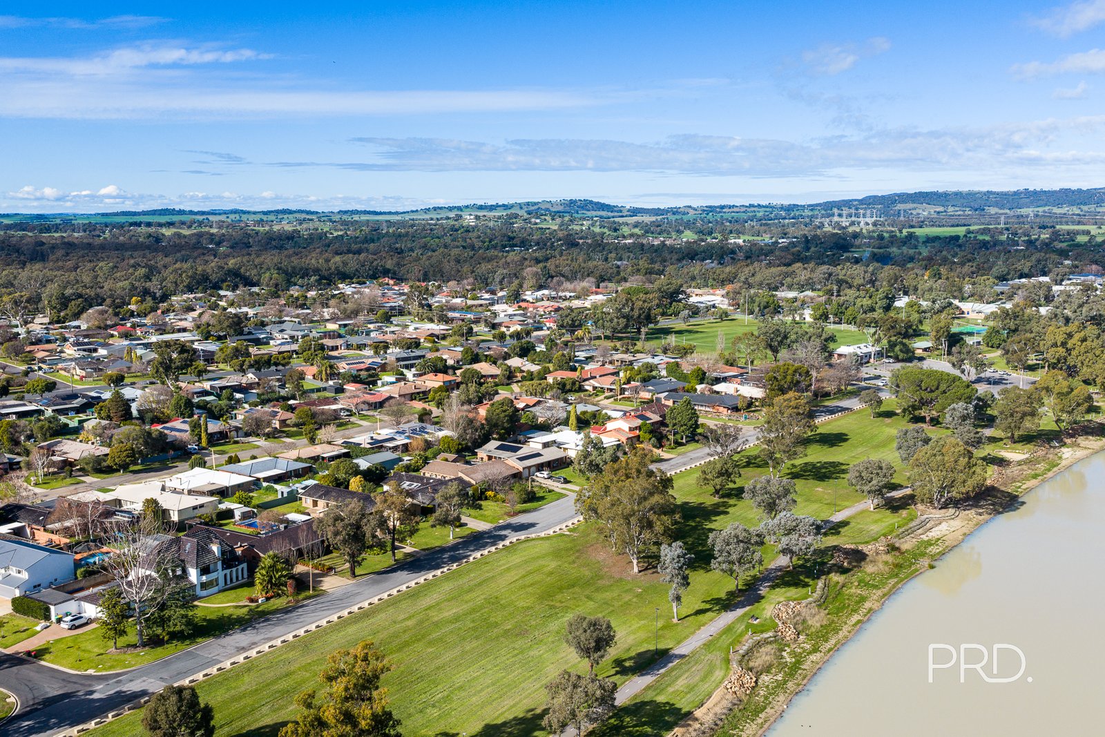 23 Myall Cres  LAKE ALBERT 19