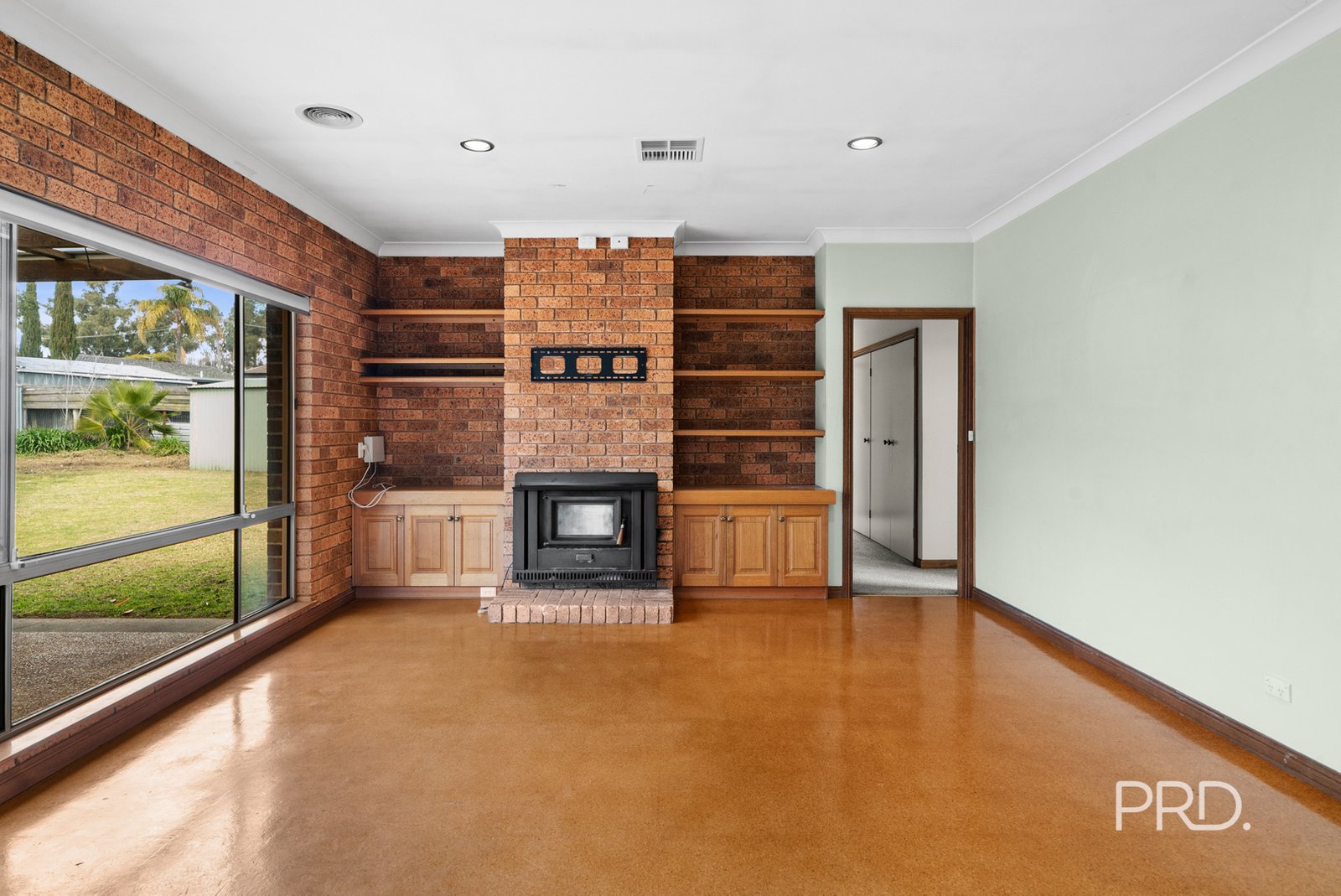 23 Myall Cres  LAKE ALBERT 28