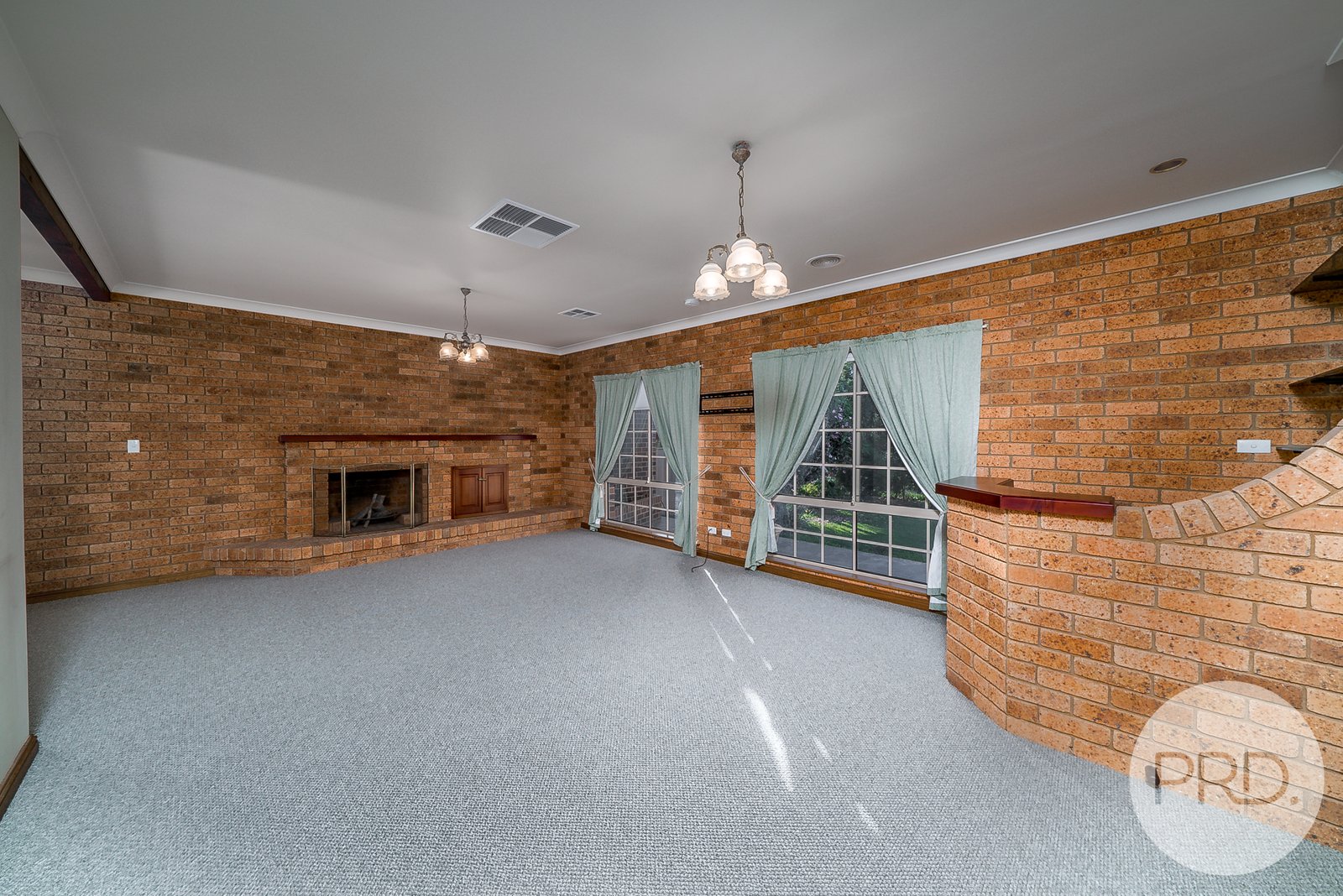 23 Myall Crescent LAKE ALBERT 5