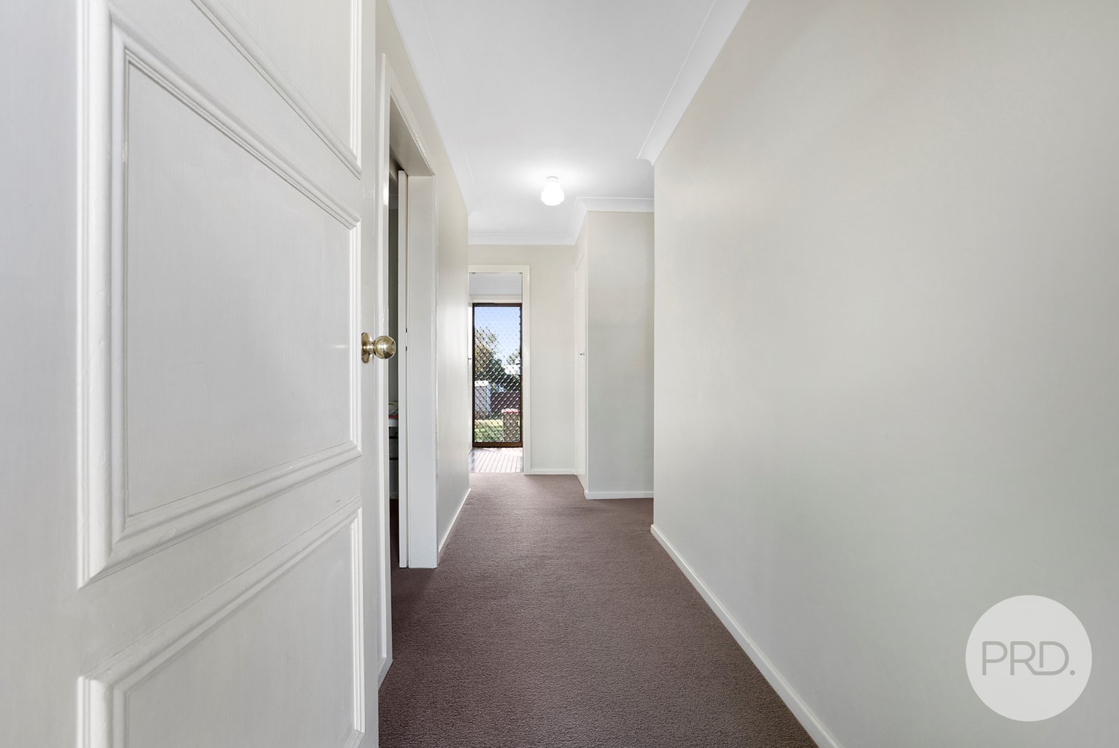 23 Oak Street TAMWORTH 6