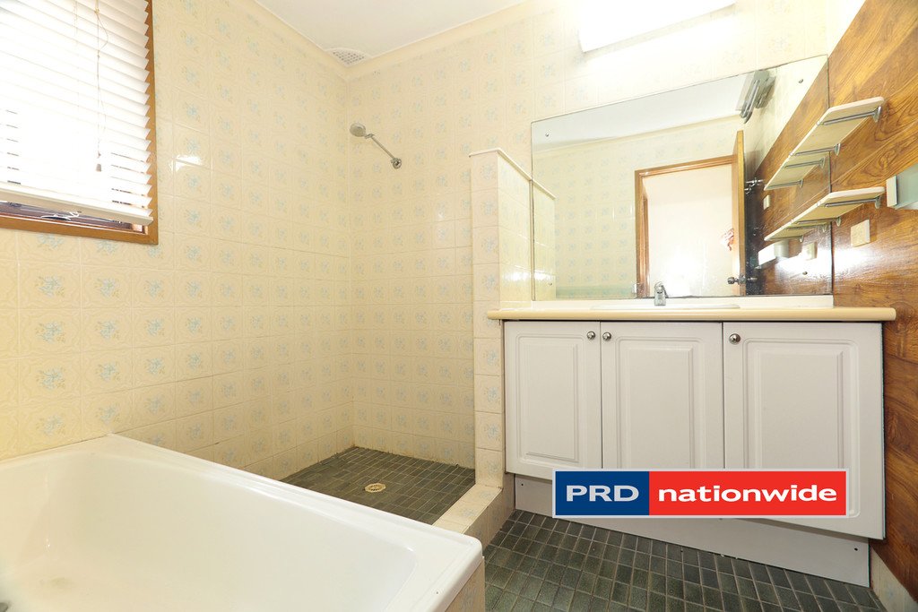 23 Oakland Parade WERRINGTON DOWNS 9