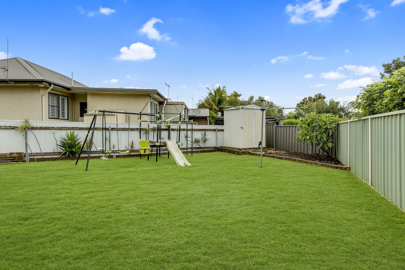 23 Oxford Road DAPTO 10